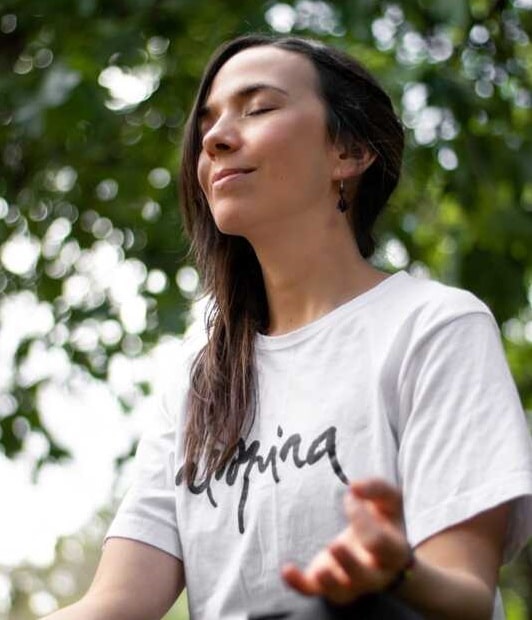 Angela María, Seva Priya